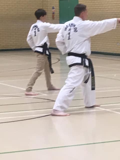 Taekwondo-Black-belt-class-001